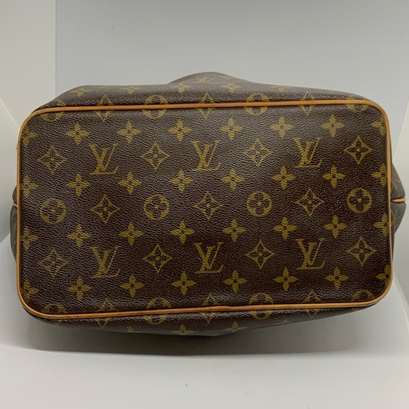 Louis Vuitton Palermo PM Monogram Handbag - Picture 8 of 16